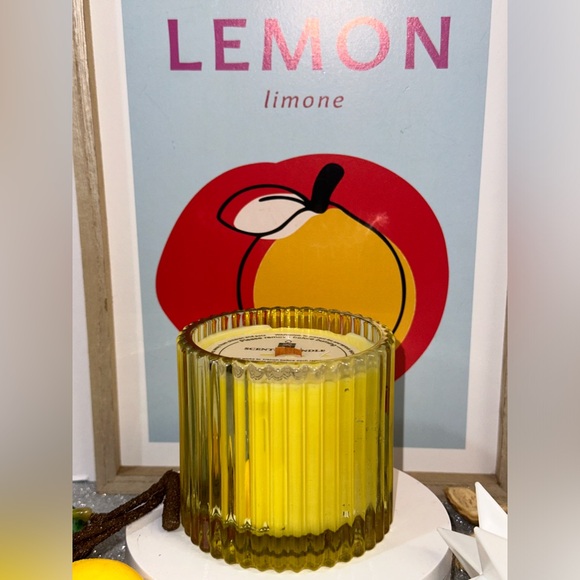 LEMONDROP,!! SCENT UNLEASHED LLC, LUXURY HAND POURED SCENTED CANDLES - Picture 4 of 4